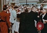 Standbild französischen Krankenschwestern Paris Frankreich, 1945, aus Sekunde 39 historischem Filmmaterial Videoclip 65675049775