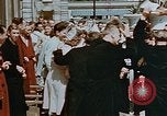 Standbild französischen Krankenschwestern Paris Frankreich, 1945, aus Sekunde 43 historischem Filmmaterial Videoclip 65675049775