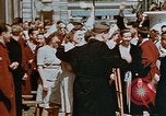 Standbild französischen Krankenschwestern Paris Frankreich, 1945, aus Sekunde 47 historischem Filmmaterial Videoclip 65675049775