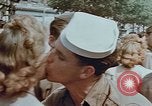 Standbild amerikanischer Soldat Paris Frankreich, 1945, aus Sekunde 10 historischem Filmmaterial Videoclip 65675049777