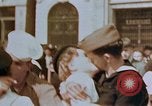 Standbild amerikanischer Soldat Paris Frankreich, 1945, aus Sekunde 40 historischem Filmmaterial Videoclip 65675049777