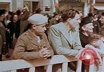 Standbild amerikanischer Soldat Paris Frankreich, 1945, aus Sekunde 42 historischem Filmmaterial Videoclip 65675049777