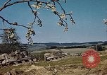 Standbild amerikanische Panzer Österreich, 1945, aus Sekunde 49 historischem Filmmaterial Videoclip 65675049782