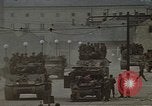 Immagine di Prigionieri di guerra tedeschi Linz AUSTRIA, 1945, secondo 60 filmato di repertorio 65675049785