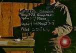 Standbild strafing ein Fahrzeug europäische Theater, 1945, aus Sekunde 1 historischem Filmmaterial Videoclip 65675049802