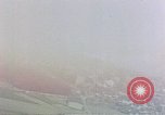 Standbild strafing ein Fahrzeug europäische Theater, 1945, aus Sekunde 24 historischem Filmmaterial Videoclip 65675049802