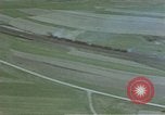 Standbild Bombardierung der Deutschen Ziele Zweiten Weltkrieg Deutschland, 1945, aus Sekunde 20 historischem Filmmaterial Videoclip 65675049807