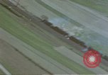 Standbild Bombardierung der Deutschen Ziele Zweiten Weltkrieg Deutschland, 1945, aus Sekunde 24 historischem Filmmaterial Videoclip 65675049807