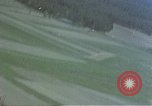 Standbild Bombardierung der Deutschen Ziele Zweiten Weltkrieg Deutschland, 1945, aus Sekunde 25 historischem Filmmaterial Videoclip 65675049807