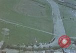 Standbild Bombardierung der Deutschen Ziele Zweiten Weltkrieg Deutschland, 1945, aus Sekunde 36 historischem Filmmaterial Videoclip 65675049807