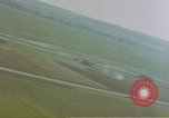 Standbild Amerikanische Flugzeuge Angriffe deutscher Flugzeuge Deutschland, 1945, aus Sekunde 7 historischem Filmmaterial Videoclip 65675049808