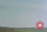 Standbild Amerikanische Flugzeuge Angriffe deutscher Flugzeuge Deutschland, 1945, aus Sekunde 19 historischem Filmmaterial Videoclip 65675049808
