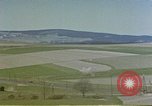 Standbild US Army Air Force tag Bombardierung Deutschland Deutschland, 1945, aus Sekunde 17 historischem Filmmaterial Videoclip 65675049810
