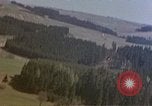 Standbild Gun camera Footage Zweiten Weltkrieg Deutschland, 1945, aus Sekunde 8 historischem Filmmaterial Videoclip 65675049811