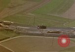 Standbild Gun camera Footage Zweiten Weltkrieg Deutschland, 1945, aus Sekunde 44 historischem Filmmaterial Videoclip 65675049811