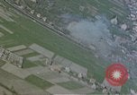 Standbild US Army Air Force strafing Deutsche Rangierbahnhof Deutschland, 1945, aus Sekunde 4 historischem Filmmaterial Videoclip 65675049812