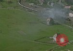 Standbild US Army Air Force strafing Deutsche Rangierbahnhof Deutschland, 1945, aus Sekunde 21 historischem Filmmaterial Videoclip 65675049812