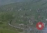 Standbild US Army Air Force strafing Deutsche Rangierbahnhof Deutschland, 1945, aus Sekunde 24 historischem Filmmaterial Videoclip 65675049812