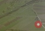 Standbild US Army Air Force strafing Deutsche Rangierbahnhof Deutschland, 1945, aus Sekunde 42 historischem Filmmaterial Videoclip 65675049812
