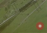 Standbild US Army Air Force strafing Deutsche Rangierbahnhof Deutschland, 1945, aus Sekunde 60 historischem Filmmaterial Videoclip 65675049812