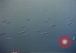 Standbild Alliierten Kriegsschiffe in der Bucht Neapel Italien, 1943, aus Sekunde 30 historischem Filmmaterial Videoclip 65675049824