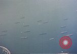 Standbild Alliierten Kriegsschiffe in der Bucht Neapel Italien, 1943, aus Sekunde 35 historischem Filmmaterial Videoclip 65675049824