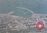 Standbild Alliierten Kriegsschiffe in der Bucht Neapel Italien, 1943, aus Sekunde 50 historischem Filmmaterial Videoclip 65675049824
