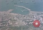 Standbild Alliierten Kriegsschiffe in der Bucht Neapel Italien, 1943, aus Sekunde 51 historischem Filmmaterial Videoclip 65675049824