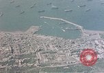 Standbild Alliierten Kriegsschiffe in der Bucht Neapel Italien, 1943, aus Sekunde 54 historischem Filmmaterial Videoclip 65675049824