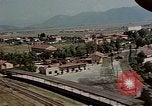 Immagine di Vedute aeree della Torre Pendente e Piazza del Duomo Pisa Italia, 1944, secondo 31 filmato di repertorio 65675049827
