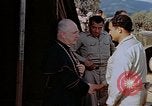 Image l archevêque catholique Francis Spellman à Alto Airbase Corse France, 1944, de la seconde 29 séquences d'archives historiques vidéo 65675049829