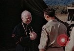 Image l archevêque catholique Francis Spellman à Alto Airbase Corse France, 1944, de la seconde 48 séquences d'archives historiques vidéo 65675049829