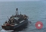Standbild USA Kriegsschiff Italien, 1944, aus Sekunde 11 historischem Filmmaterial Videoclip 65675049833