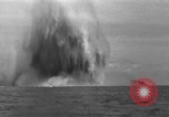 Image États-Unis équipes de démolition sous-marine Îles Palaos Océan Pacifique, 1944, de la seconde 14 séquences d'archives historiques vidéo 65675049835