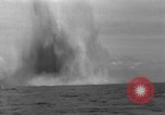 Image États-Unis équipes de démolition sous-marine Îles Palaos Océan Pacifique, 1944, de la seconde 17 séquences d'archives historiques vidéo 65675049835
