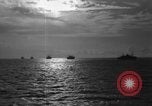 Image dragueur de mines de moteur auxiliaire Îles Palaos Océan Pacifique, 1944, de la seconde 15 séquences d'archives historiques vidéo 65675049836