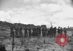 Standbild Deutsche Kriegsgefangene gesucht wird Normandie Frankreich, 1944, aus Sekunde 4 historischem Filmmaterial Videoclip 65675049840