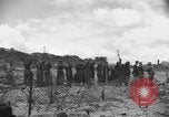 Standbild Deutsche Kriegsgefangene gesucht wird Normandie Frankreich, 1944, aus Sekunde 5 historischem Filmmaterial Videoclip 65675049840