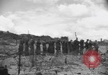 Standbild Deutsche Kriegsgefangene gesucht wird Normandie Frankreich, 1944, aus Sekunde 18 historischem Filmmaterial Videoclip 65675049840