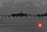 Standbild Deutsche Kriegsgefangene gesucht wird Normandie Frankreich, 1944, aus Sekunde 41 historischem Filmmaterial Videoclip 65675049840