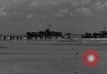 Standbild Deutsche Kriegsgefangene gesucht wird Normandie Frankreich, 1944, aus Sekunde 45 historischem Filmmaterial Videoclip 65675049840