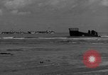 Standbild Deutsche Kriegsgefangene gesucht wird Normandie Frankreich, 1944, aus Sekunde 55 historischem Filmmaterial Videoclip 65675049840