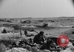 Standbild amerikanischer Soldaten in der Normandie beachhead Normandie Frankreich, 1944, aus Sekunde 19 historischem Filmmaterial Videoclip 65675049841
