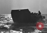 Image Les troupes américaines pratique des assauts amphibies à lieu non identifié Sands Angleterre L'Angleterre, 1944, de la seconde 23 séquences d'archives historiques vidéo 65675049844