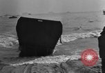 Image Les troupes américaines pratique des assauts amphibies à lieu non identifié Sands Angleterre L'Angleterre, 1944, de la seconde 35 séquences d'archives historiques vidéo 65675049844