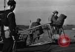 Image Les troupes américaines pratique des assauts amphibies à lieu non identifié Sands Angleterre L'Angleterre, 1944, de la seconde 45 séquences d'archives historiques vidéo 65675049844