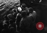 Image Convoi de troupes et d'approvisionnements de l'Amérique à l'Angleterre en Seconde Guerre Mondiale 'Océan Atlantique, 1944, de la seconde 42 séquences d'archives historiques vidéo 65675049845