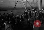 Image Convoi de troupes et d'approvisionnements de l'Amérique à l'Angleterre en Seconde Guerre Mondiale 'Océan Atlantique, 1944, de la seconde 48 séquences d'archives historiques vidéo 65675049845