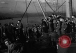 Image Convoi de troupes et d'approvisionnements de l'Amérique à l'Angleterre en Seconde Guerre Mondiale 'Océan Atlantique, 1944, de la seconde 49 séquences d'archives historiques vidéo 65675049845
