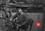 Standbild United States Military Jeeps die an Bord eines Schiffes geladen europäische Theater, 1944, aus Sekunde 19 historischem Filmmaterial Videoclip 65675049849